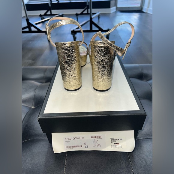 Gucci Gold Marmont Women's Gg Metallic Leather Sandals Platforms 40 - Picture 3 of 5